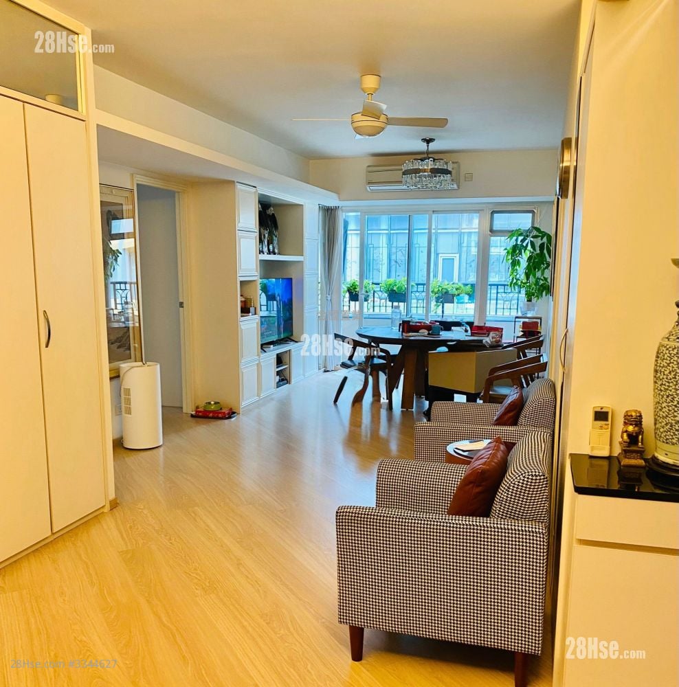 Far East Mansion Sell 3 Bedrooms , 4 Bathrooms 1,141 ft²