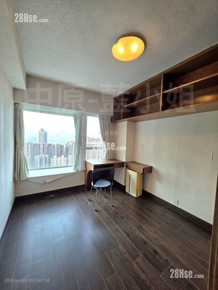 Pacific Palisades Sell 3 Bedrooms , 2 Bathrooms 843 ft²