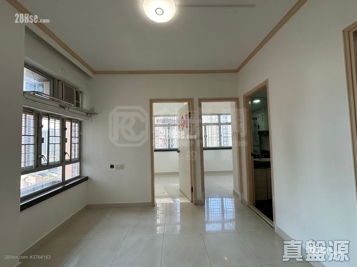 Sunshine City Sell 2 Bedrooms 321 ft²