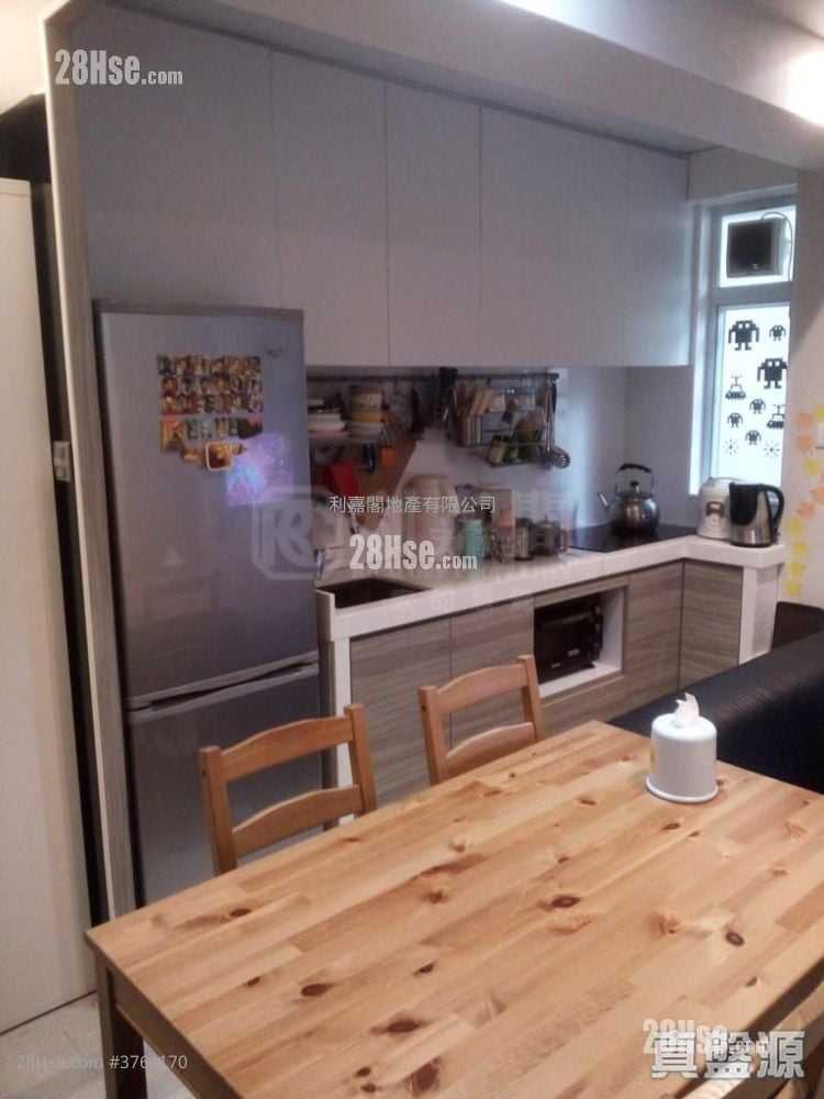 Eastland Towers Sell 2 Bedrooms , 1 Bathroom 346 ft²