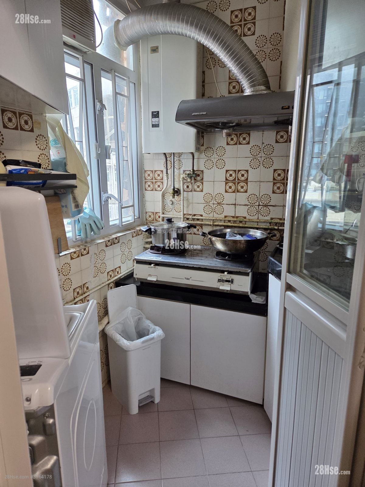 金富大厦 售盘 2 房 , 1 浴室 445 平方尺