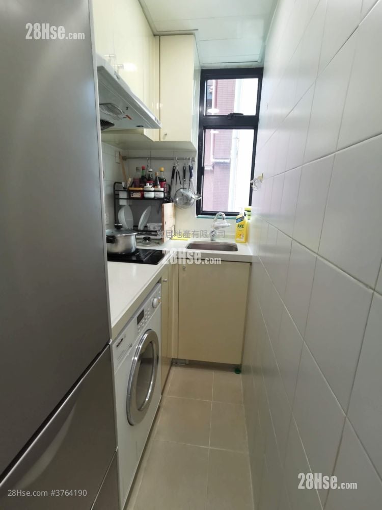 Art Court Sell 1 Bedroom , 1 Bathroom 211 ft²