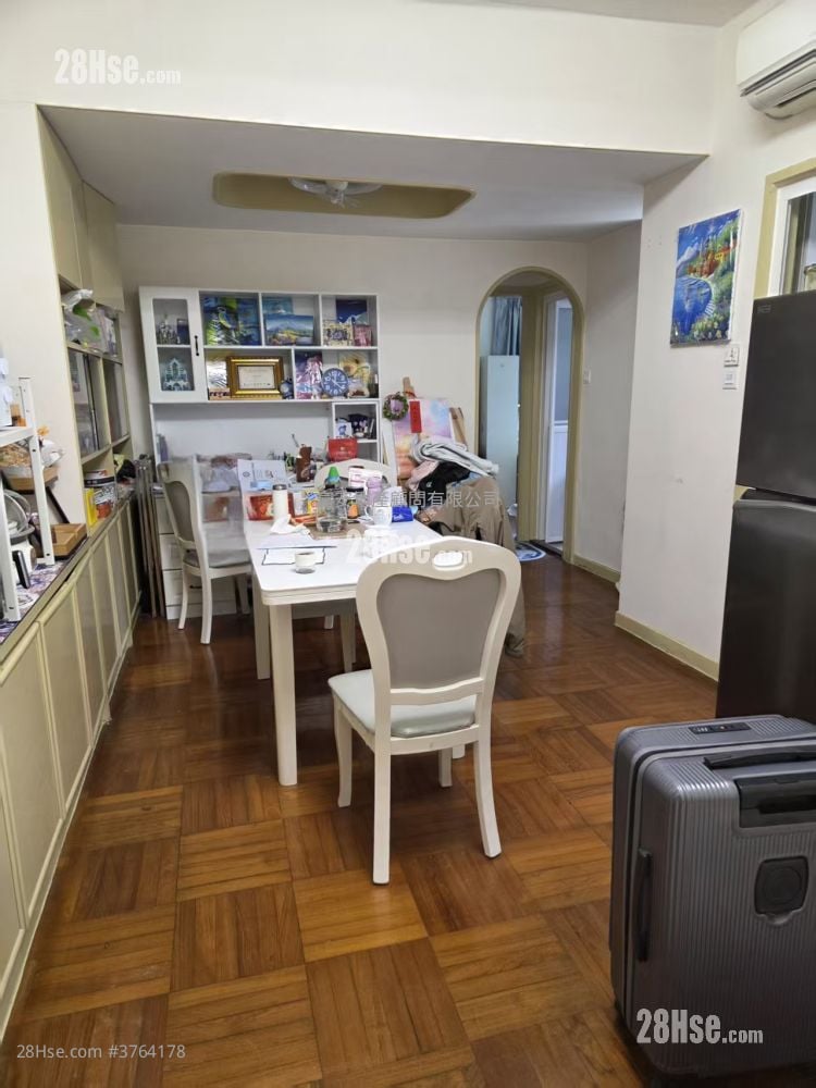 金富大厦 售盘 2 房 , 1 浴室 445 平方尺