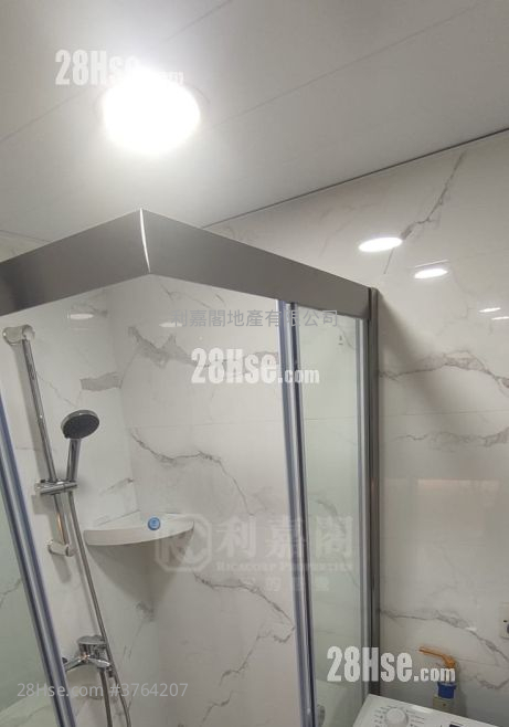 新港城 售盘 2 房 363 平方尺