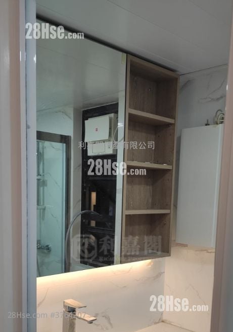 新港城 售盘 2 房 363 平方尺