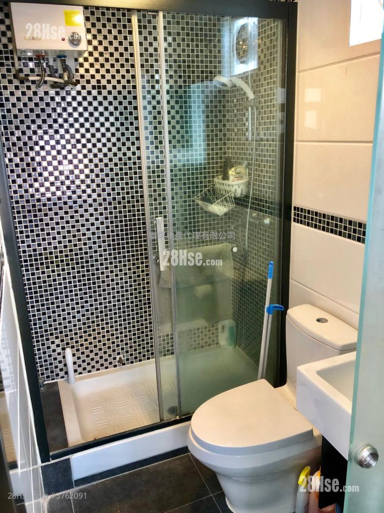 隆基大楼 售盘 开放式间隔 , 1 浴室 265 平方尺