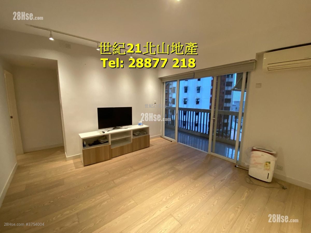 Dragon Court Sell 3 Bedrooms , 2 Bathrooms 1,143 ft²