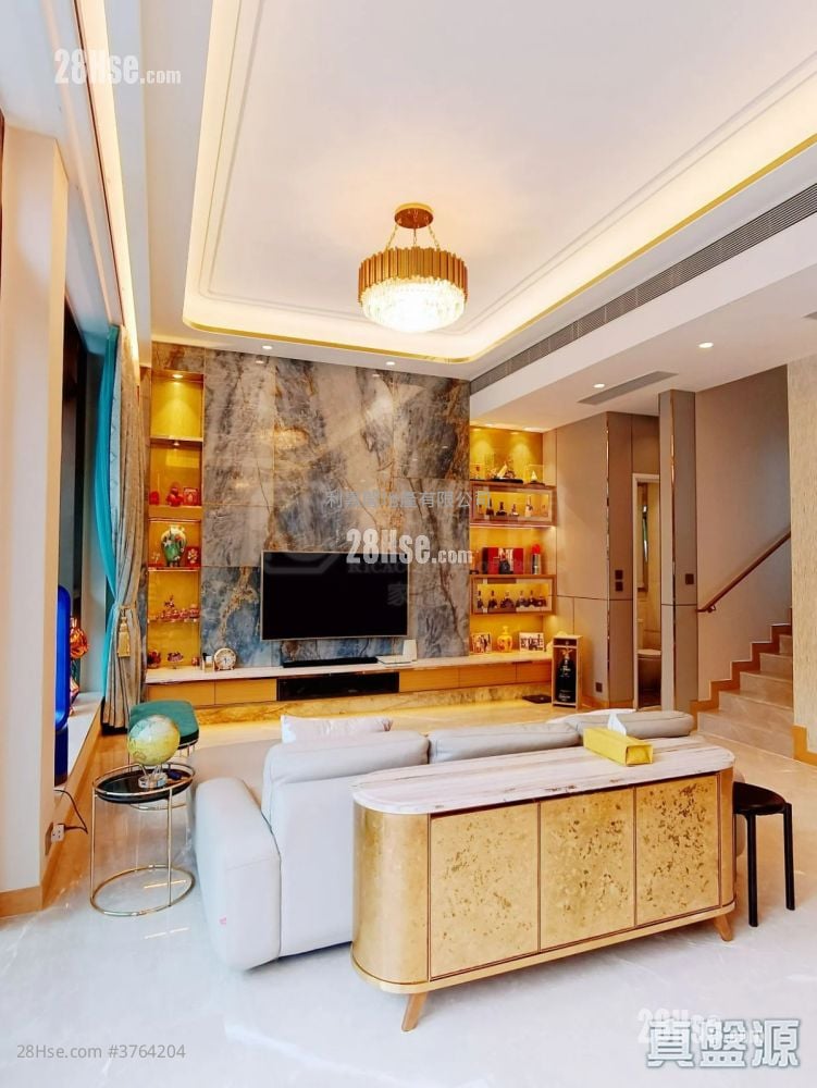 Monterey 售盘 3 房 , 2 浴室 1,843 平方尺