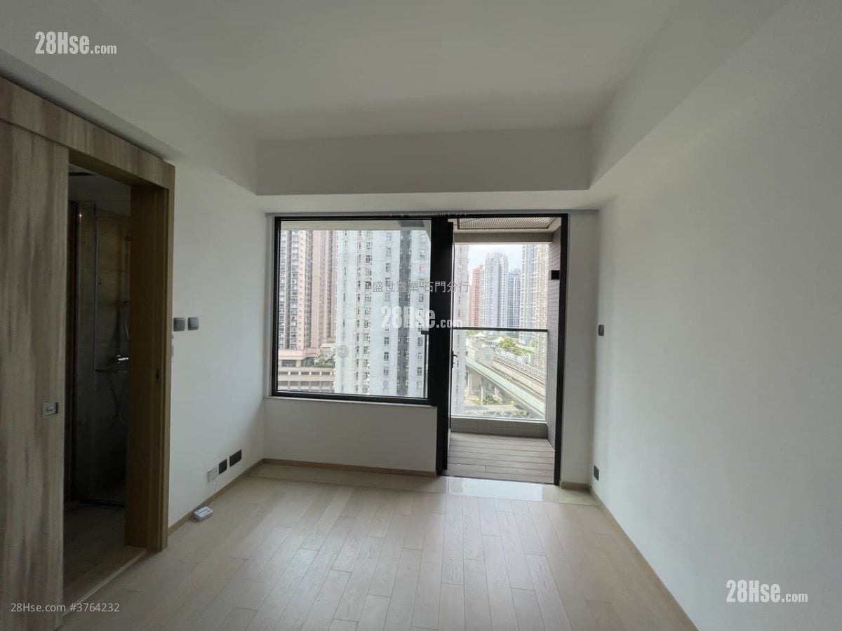 The.met.blossom Sell Studio , 1 Bathroom 229 ft²