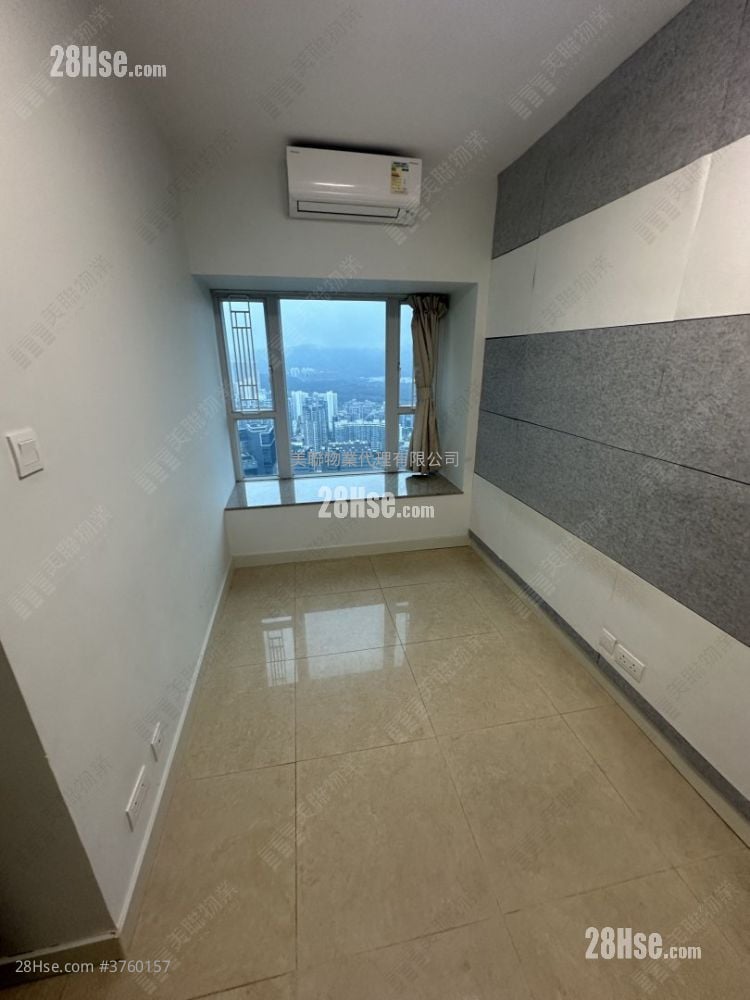 Metro Town Sell 2 Bedrooms 476 ft²