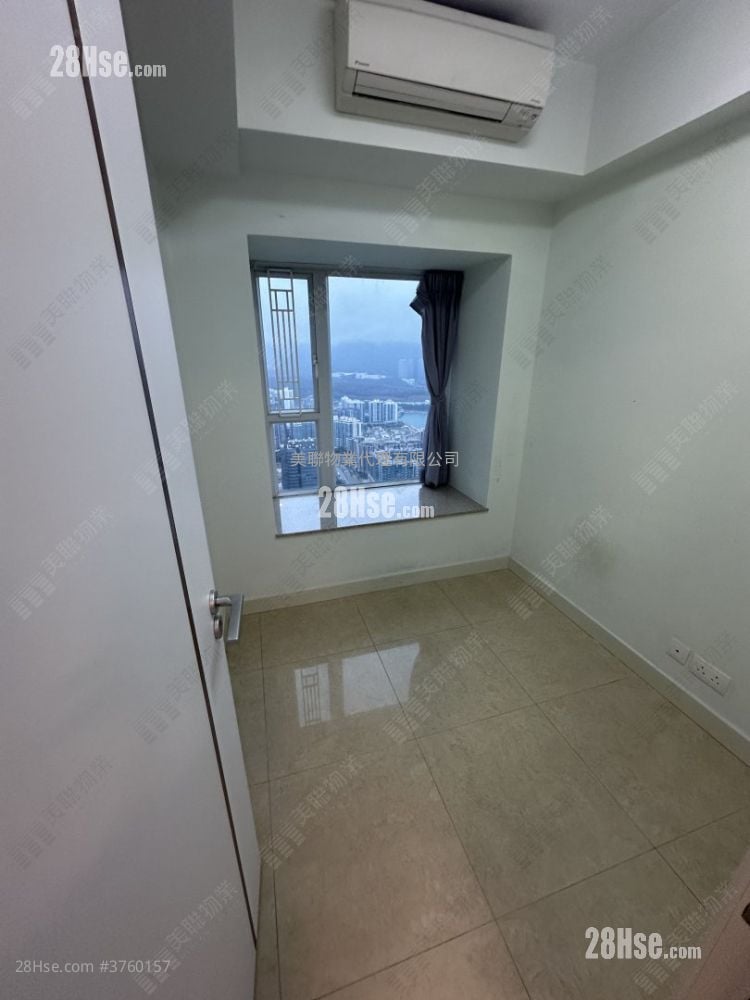 Metro Town Sell 2 Bedrooms 476 ft²