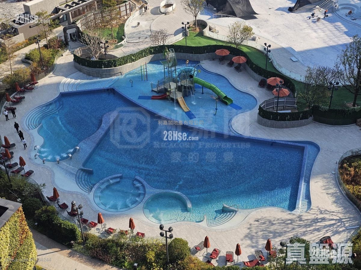 Sierra Sea Sell 2 Bedrooms 443 ft²