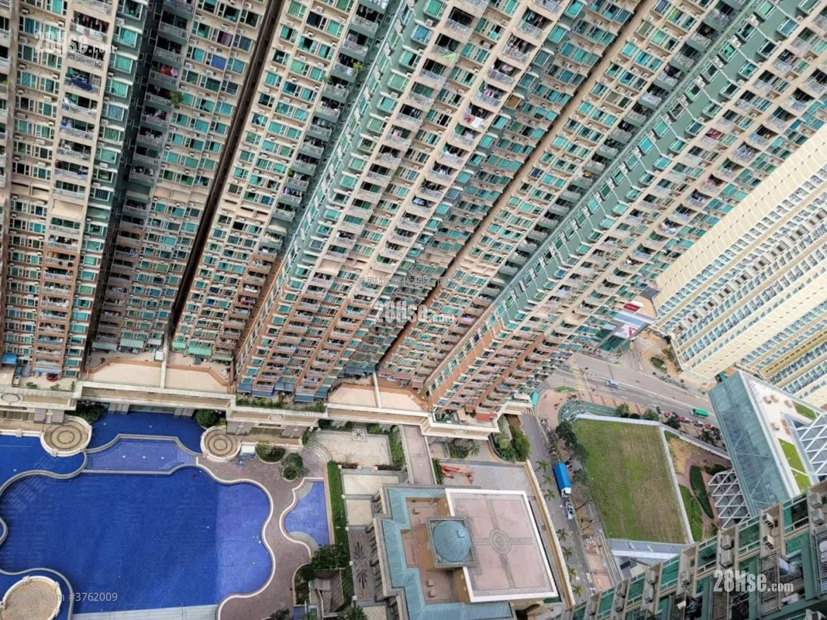 Metro Town Sell 2 Bedrooms 487 ft²