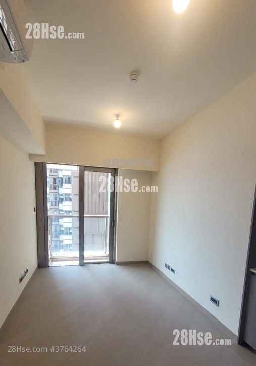 Pano Harbour Sell 2 Bedrooms , 1 Bathroom 526 ft²