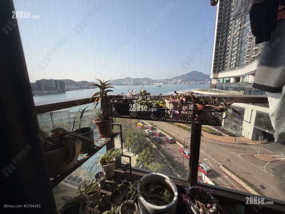 Lp6 Sell 4 Bedrooms 1,086 ft²