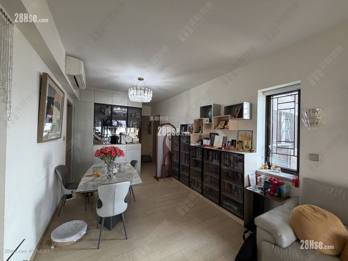 Lp6 Sell 4 Bedrooms 1,086 ft²