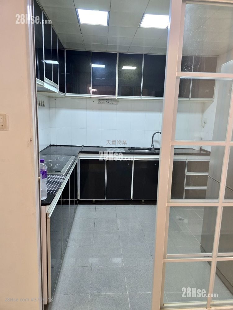 Kam Tze Villa Sell 3 Bedrooms , 1 Bathroom