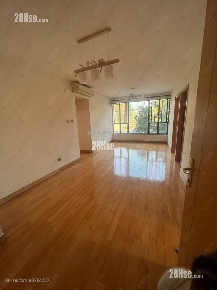 Recours La Serre Sell 3 Bedrooms , 2 Bathrooms 686 ft²