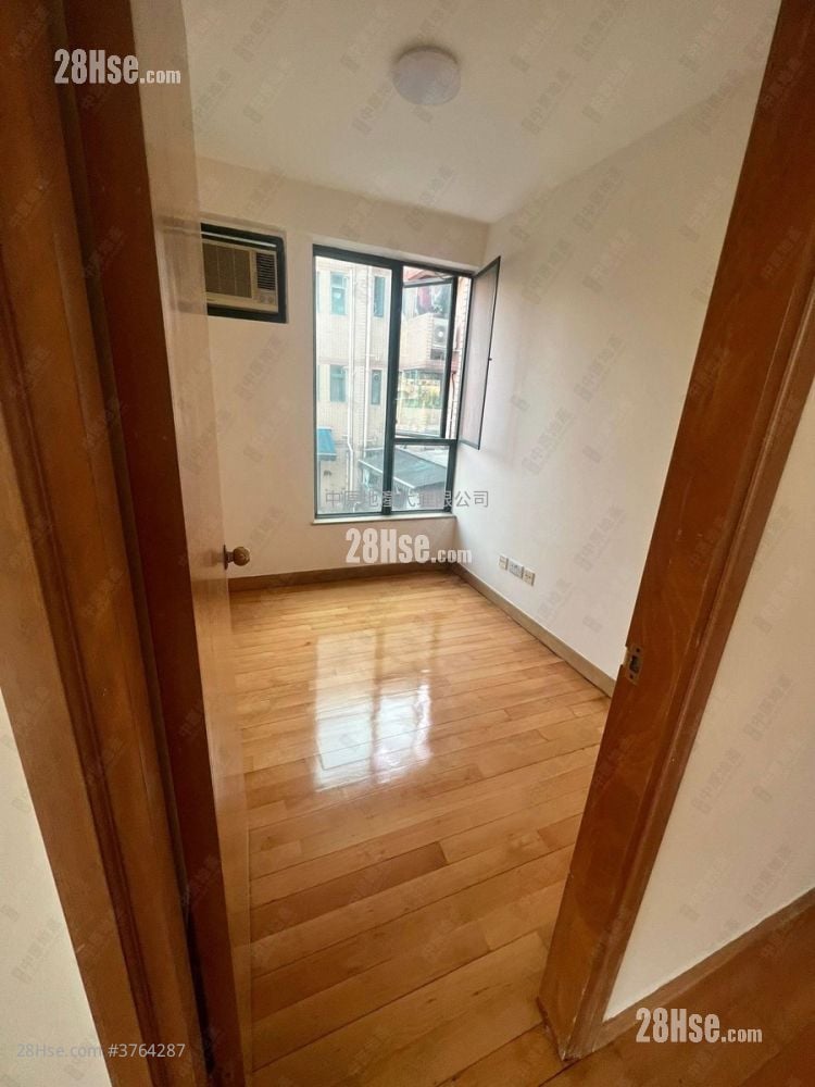 Recours La Serre Sell 3 Bedrooms , 2 Bathrooms 686 ft²