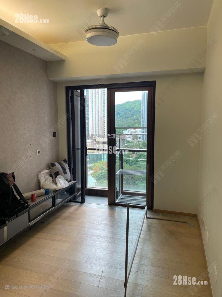 Lp6 Sell 2 Bedrooms , 1 Bathroom 526 ft²