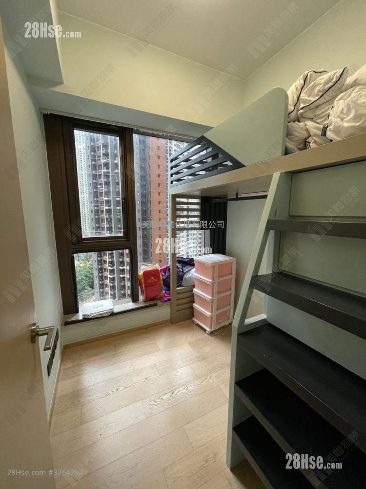 Lp6 Sell 2 Bedrooms , 1 Bathroom 526 ft²