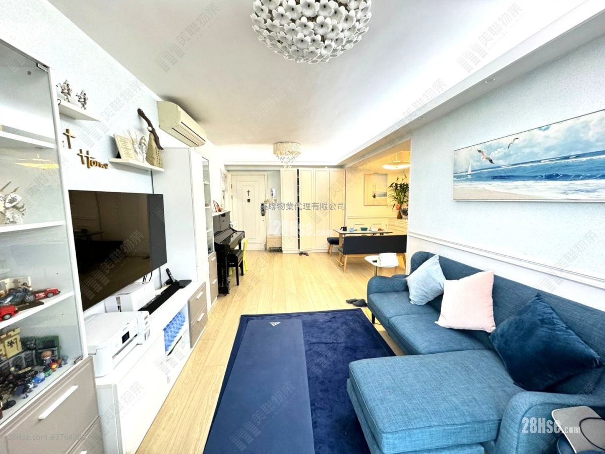 蔚蓝湾畔 售盘 3 房 , 2 浴室 763 平方尺