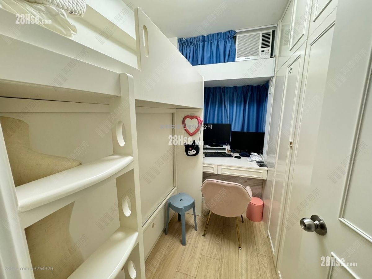 蔚蓝湾畔 售盘 3 房 , 2 浴室 763 平方尺