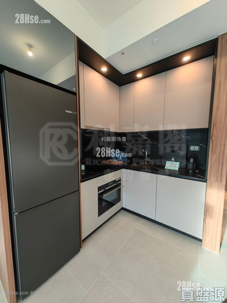 Silicon Hill Sell 2 Bedrooms , 1 Bathroom 418 ft²