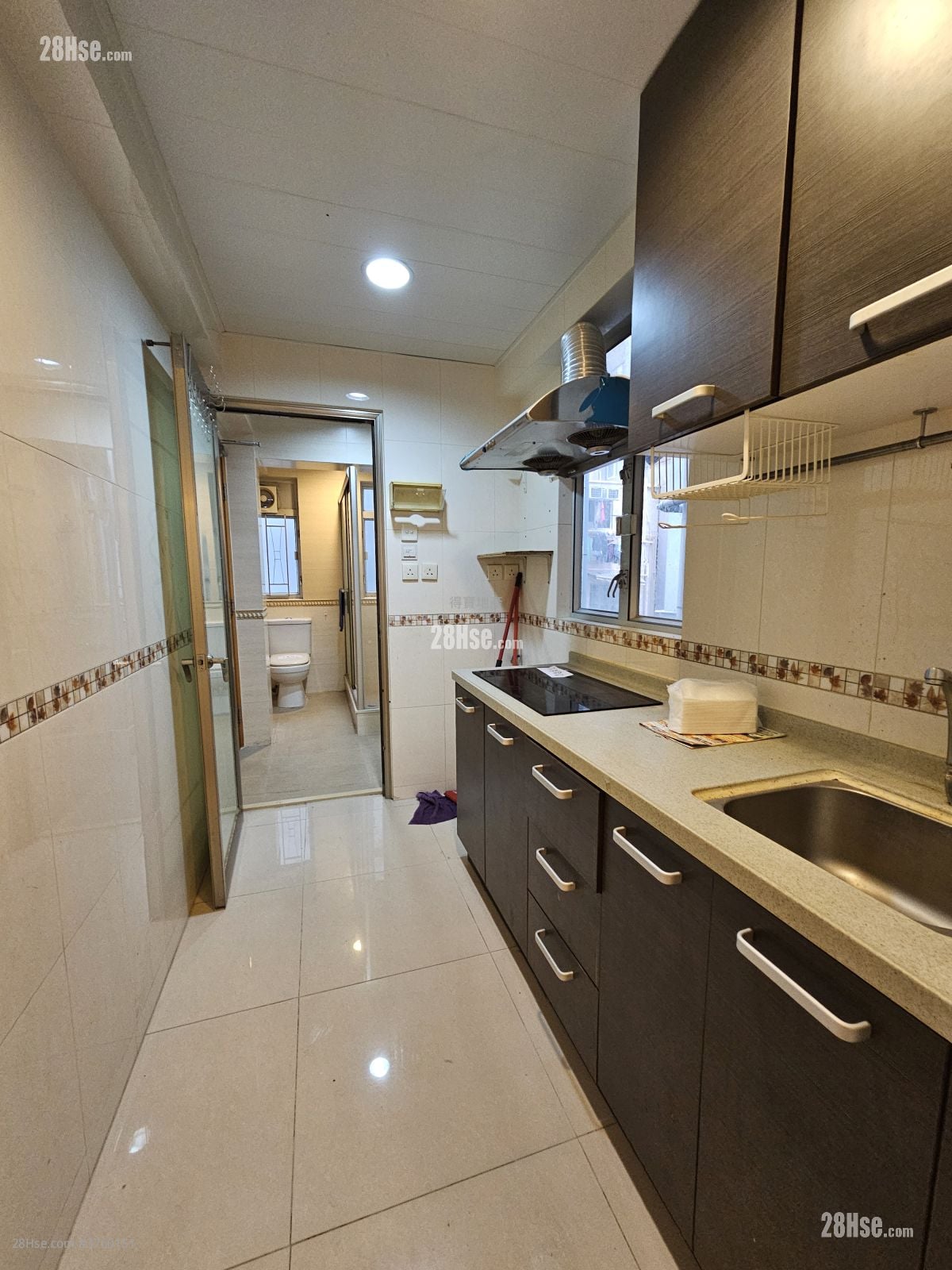 单幢楼房 售盘 2 房 , 1 浴室 574 平方尺