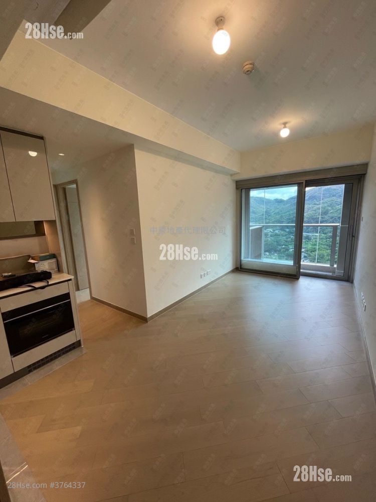 Grand Mayfair  Sell 2 Bedrooms 462 ft²