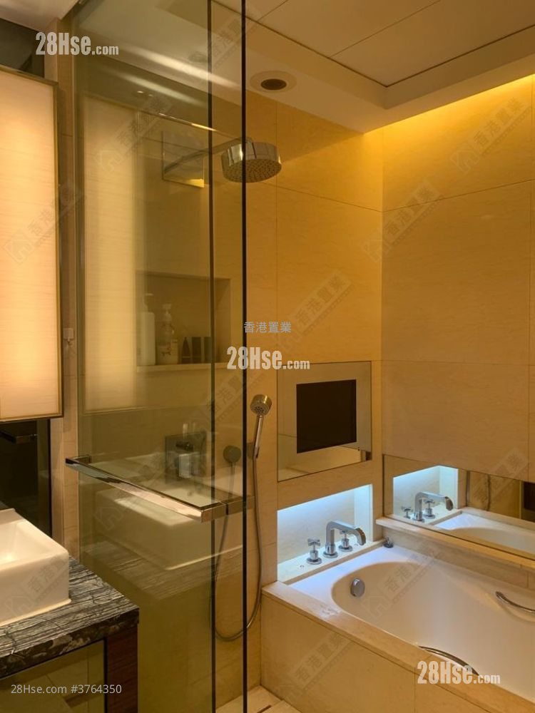 天玺 售盘 2 房 , 2 浴室 674 平方尺