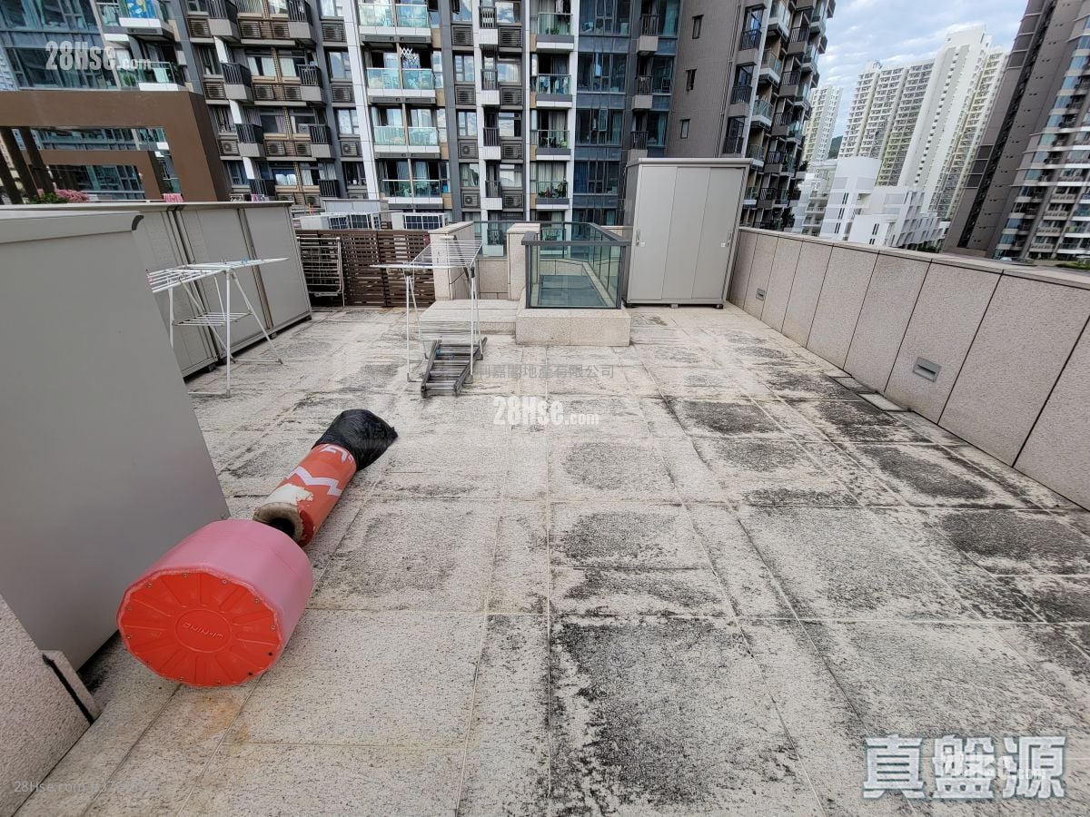 The Wings Sell 5+ Bedrooms , 5+ Bathrooms 1,570 ft²