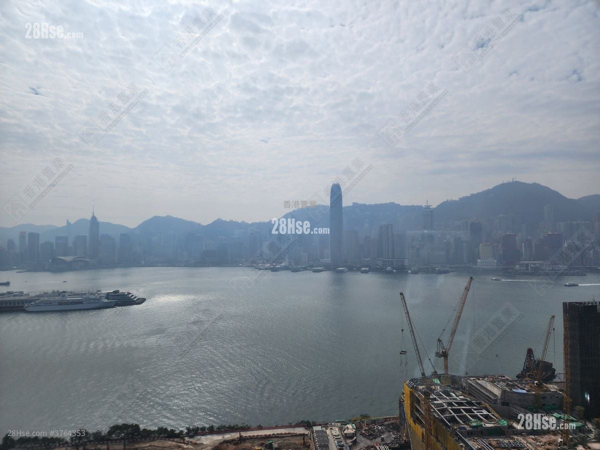 The Harbourside Sell 3 Bedrooms , 2 Bathrooms 1,061 ft²