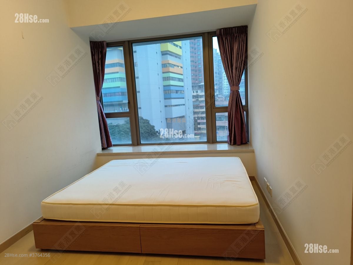 Grand Austin Sell 3 Bedrooms , 2 Bathrooms 889 ft²