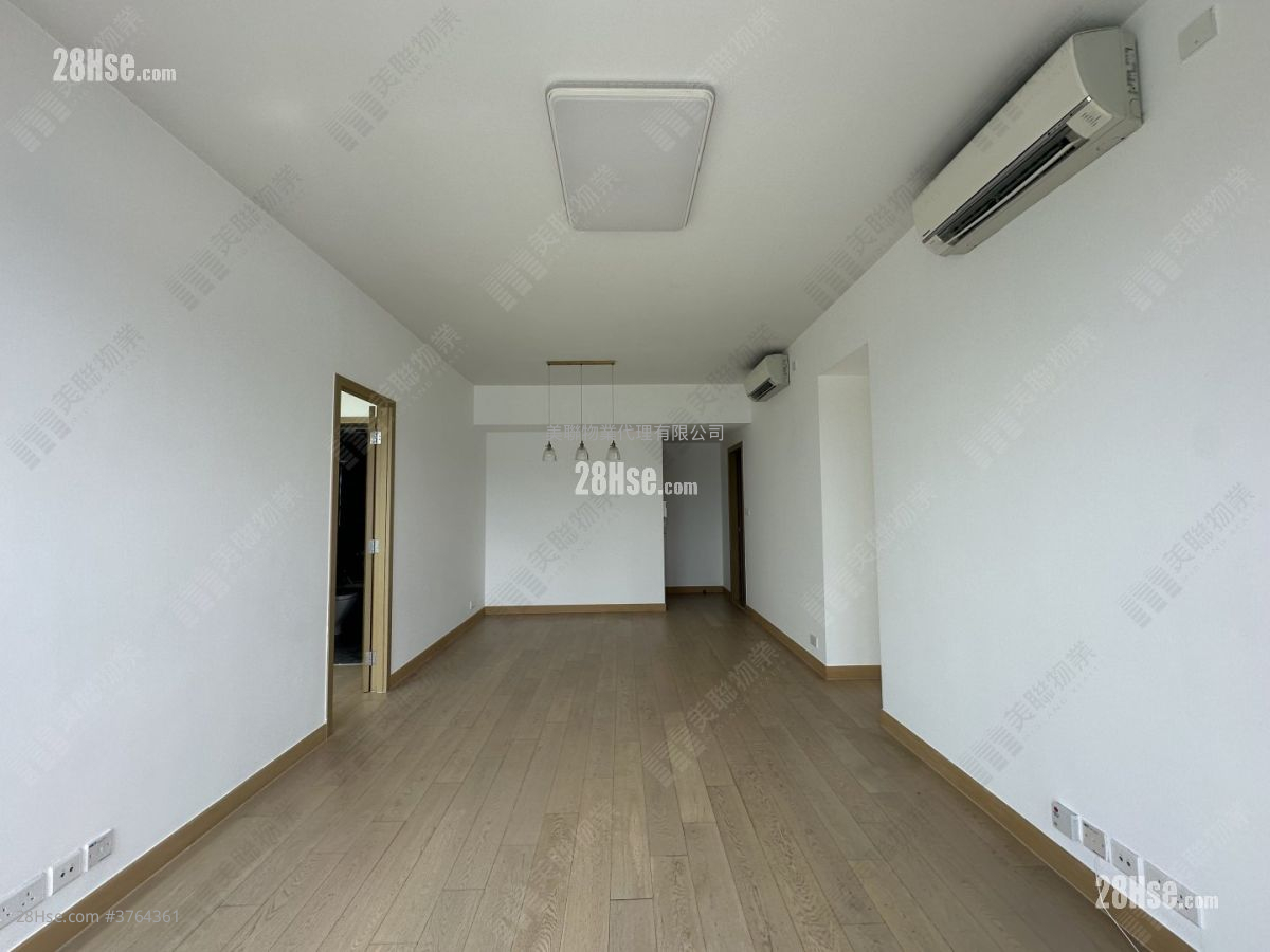 Malibu Sell 4 Bedrooms 1,087 ft²