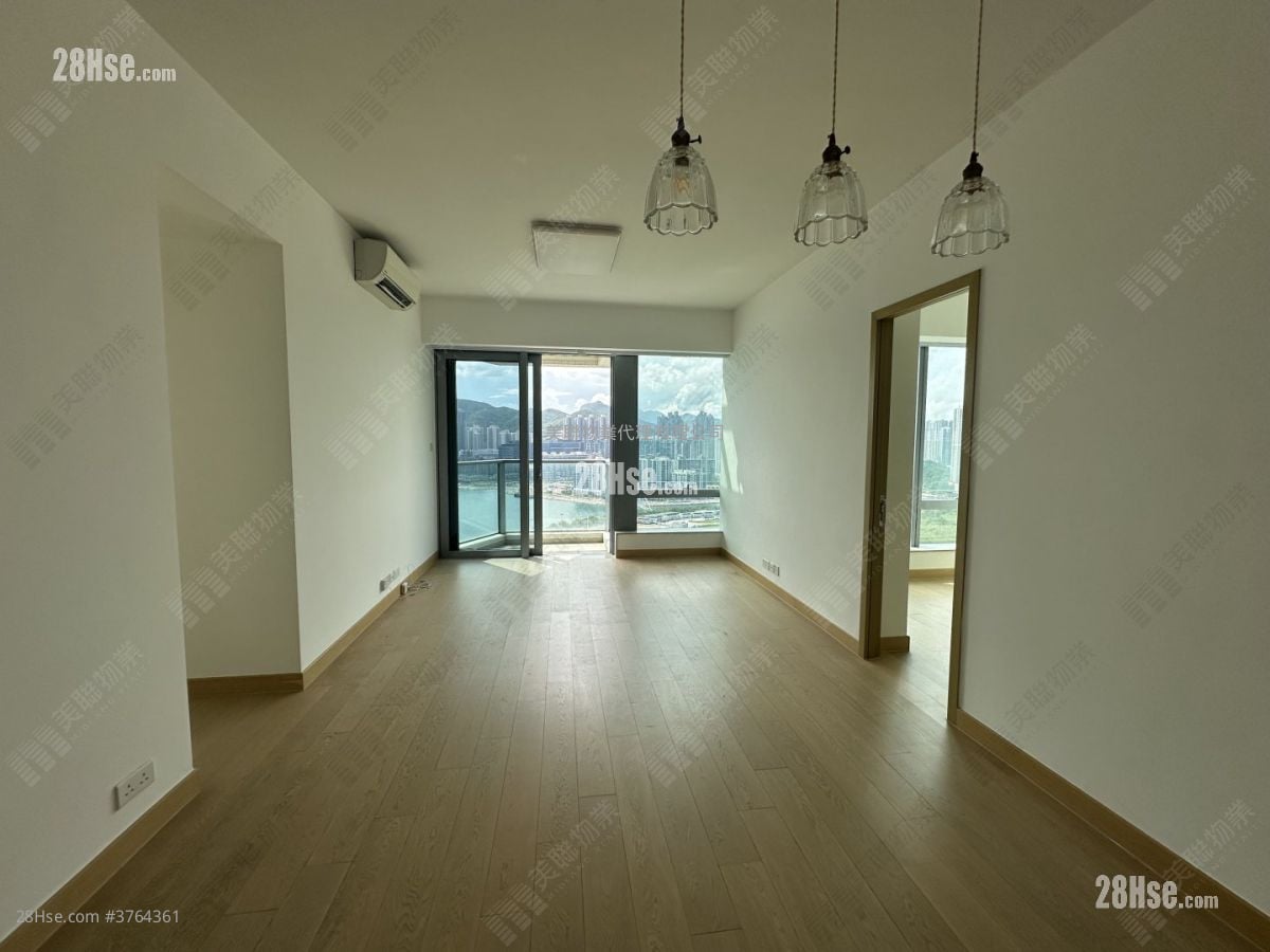 Malibu Sell 4 Bedrooms 1,087 ft²