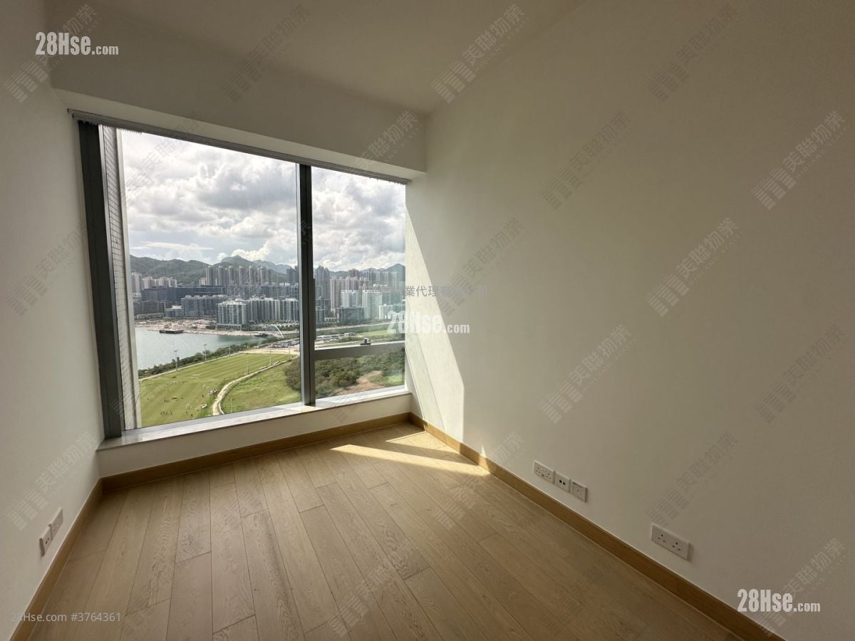 Malibu Sell 4 Bedrooms 1,087 ft²