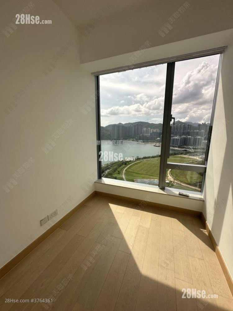 Malibu Sell 4 Bedrooms 1,087 ft²