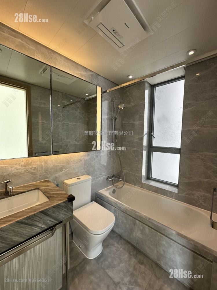 Malibu Sell 4 Bedrooms 1,087 ft²