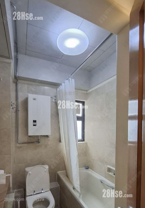 浴室: 聚龙居 售盘 3 房 , 3 浴室 942 平方尺