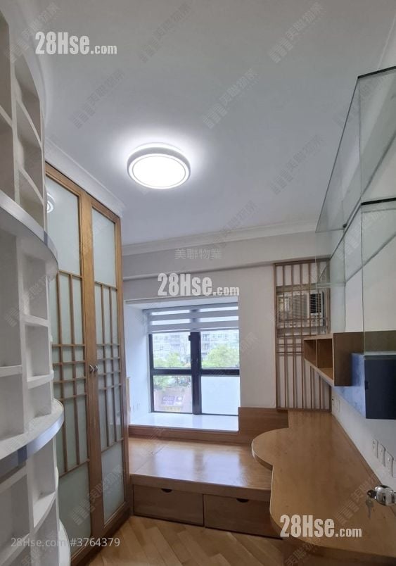 睡房 2: 聚龙居 售盘 3 房 , 3 浴室 942 平方尺