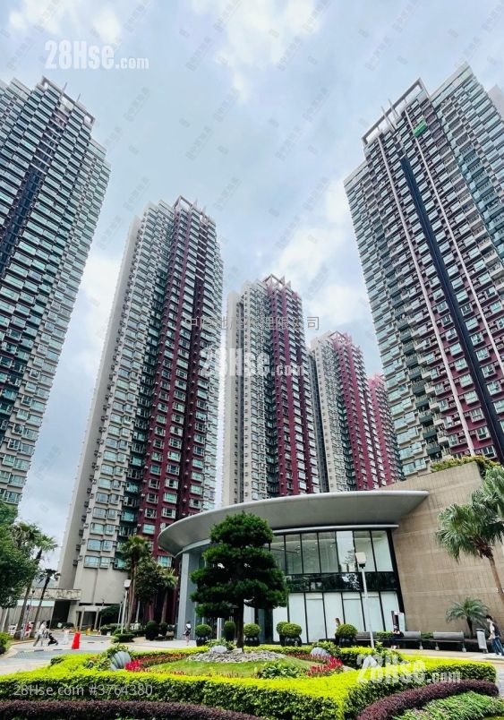 Yoho Town Sell 2 Bedrooms 422 ft²