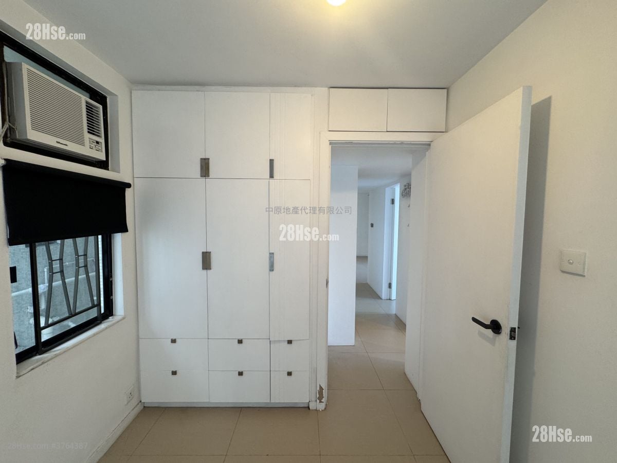 Heng Fa Chuen Sell 3 Bedrooms , 1 Bathroom 643 ft²