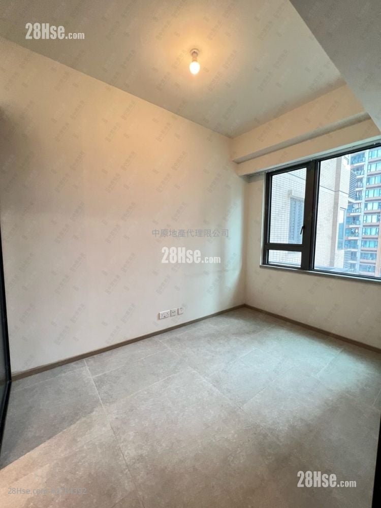 The Yoho Hub Sell 1 Bedroom 348 ft²