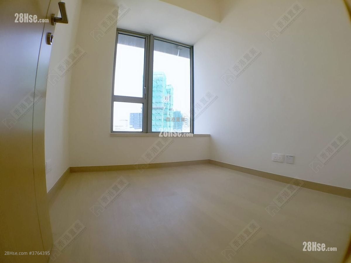 Grand Austin Sell 2 Bedrooms , 1 Bathroom 541 ft²