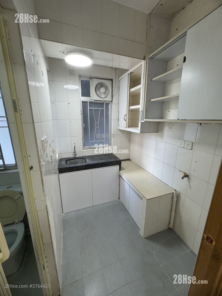 仁乐大厦 租盘 2 房 , 1 浴室 280 平方尺