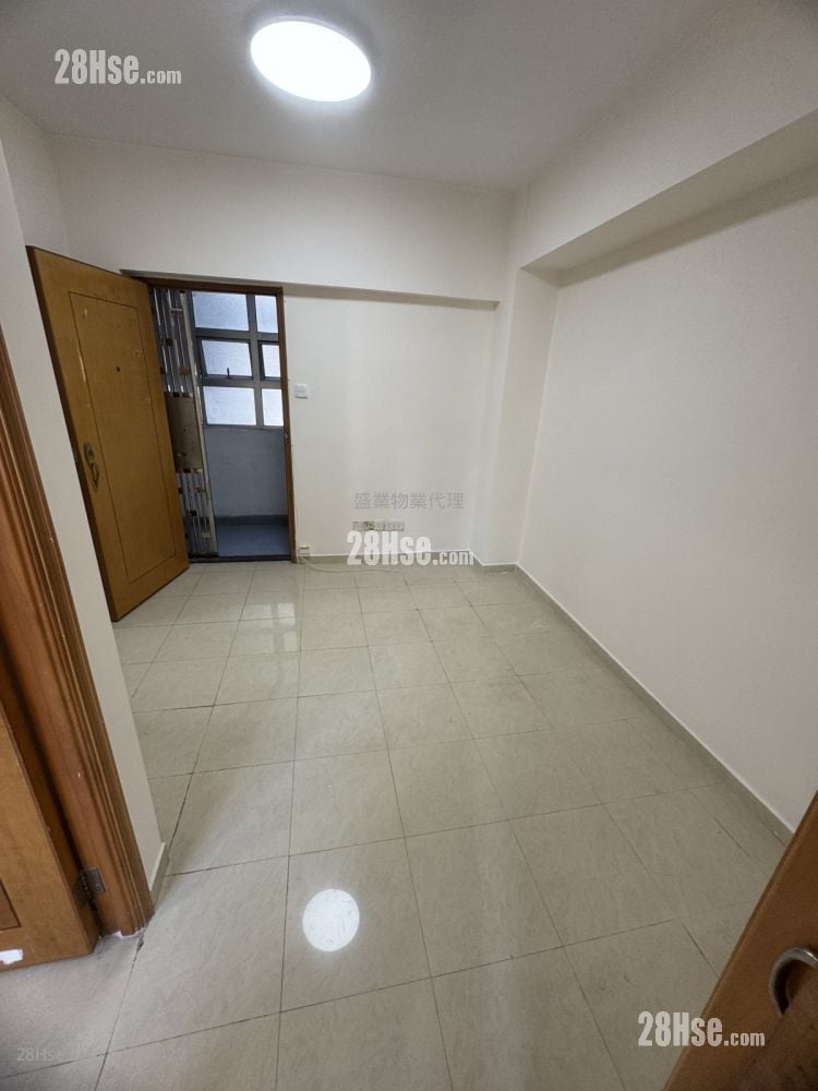 仁乐大厦 租盘 2 房 , 1 浴室 280 平方尺