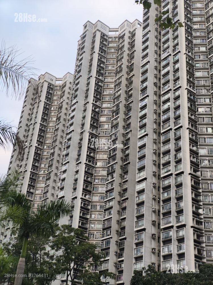 Kingswood Villas Sell 2 Bedrooms , 1 Bathroom 448 ft²