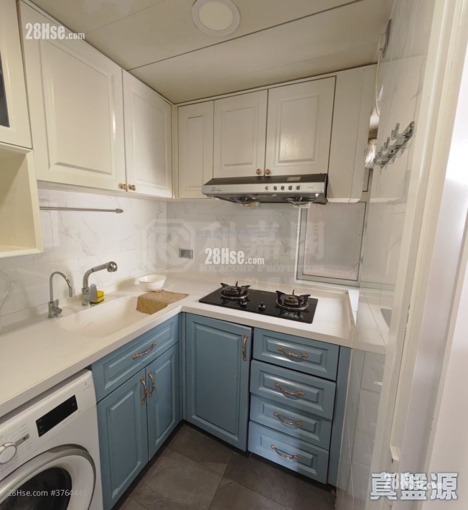 Kingswood Villas Sell 3 Bedrooms 547 ft²