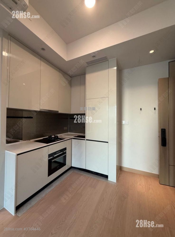 Seasons Place Sell 2 Bedrooms , 1 Bathroom 447 ft²